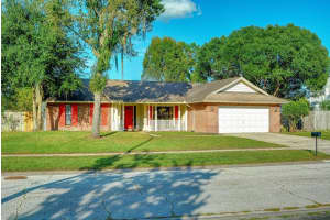 1512 Carter Oaks Dr, Valrico, FL 33596, Sold 12/04/15