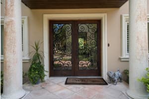 4928 Lyford Cay Rd, Tampa, FL 33629, Sold 06/24/16