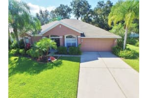 1920 Samantha Ln, Valrico, FL 33594, Sold 11/09/15