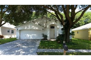 518 Napa Valley Cir, Valrico, FL 33594, Sold 09/07/16