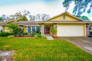 1729 Shady Leaf Dr, Valrico, FL 33596, Sold 04/18/16