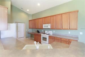 2634 Valencia Grove Dr, Valrico, FL 33596, Sold 09/26/16