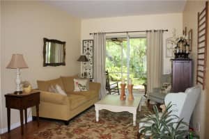 2217 Valrico Forest Dr, Valrico, FL 33594, Sold 06/13/16