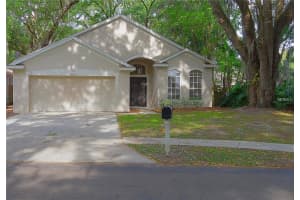 4646 Whispering Park Ln, Tampa, FL 33614, Sold 08/25/16