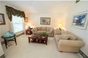 9507 Charleston Lake Dr, Tampa, FL 33635, Sold 07/12/16