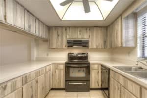 2116 Oak Chace Ct, Tampa, FL 33613, Sold 07/08/16