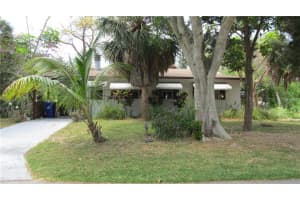561 Cedar St, Longboat Key, FL 34228, Sold 01/18/17