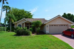 4011 72nd Ave E, Sarasota, FL 34243, Sold 12/02/16
