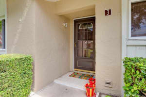 1671 Cape Ann Ave NE, St. Petersburg, FL 33702, Sold 09/29/16