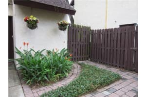 5602 Ashley Oaks Dr, Tampa, FL 33617, Sold 09/13/16