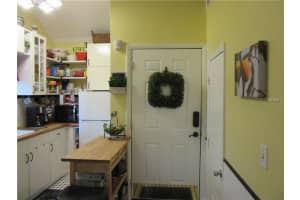 5602 Ashley Oaks Dr, Tampa, FL 33617, Sold 09/13/16