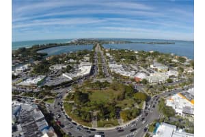 500 S Washington Dr, Sarasota, FL 34236, Sold 01/12/17