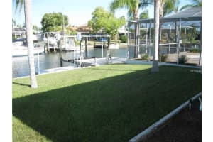 6318 Cottonwood Ln, Apollo Beach, FL 33572, Sold 12/05/16