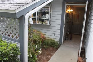39650 US-19, Tarpon Springs, FL 34689, Sold 01/09/17