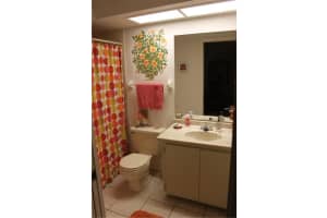 39650 US-19, Tarpon Springs, FL 34689, Sold 01/09/17