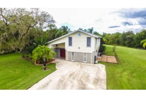 3541 Haystack Rd, Zephyrhills, FL 33543, Sold 05/04/17