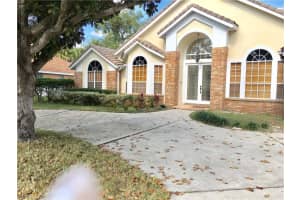 8001 Winpine Ct, Orlando, FL 32819, Sold 05/19/17