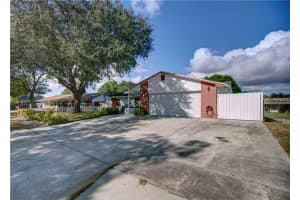 10713 Airview Dr, Tampa, FL 33625, Sold 01/20/17