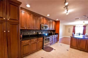 734 Cedar Knoll Dr S, Lakeland, FL 33809, Sold 03/08/17
