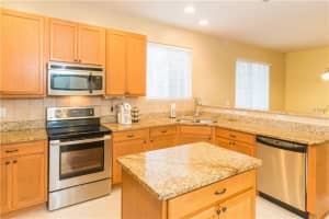 9247 Wellstone Dr, Land O' Lakes, FL 34638, Sold 03/31/17