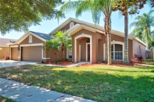 2723 Villa Dr, Valrico, FL 33596, Sold 10/06/17