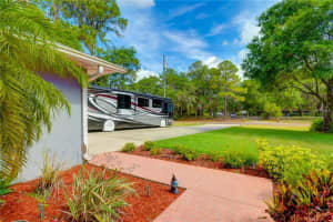 1126 Oxbow Rd, Wimauma, FL 33598, Sold 08/21/17