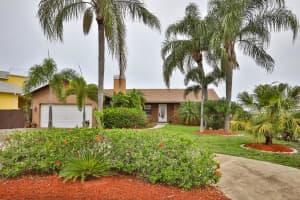 6315 Lake Sunrise Dr, Apollo Beach, FL 33572, Sold 09/26/17