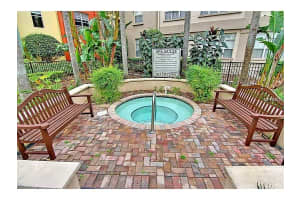 2402 W Azeele St, Tampa, FL 33609, Sold 11/17/17