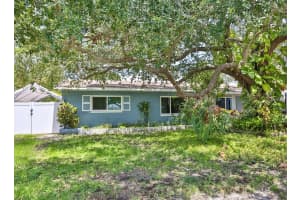 3835 10th St NE, St. Petersburg, FL 33703, Sold 08/03/17