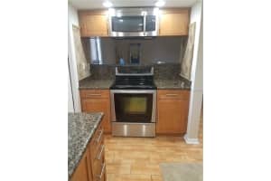 5641 Ashley Oaks Dr, Tampa, FL 33617, Sold 12/27/17