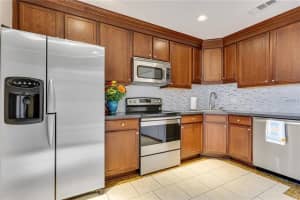1952 Gregory Dr, Tampa, FL 33613, Sold 10/06/17