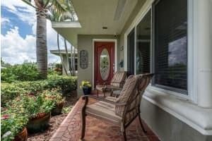 2201 Tropical Shores Dr SE, St. Petersburg, FL 33705, Sold 08/17/17