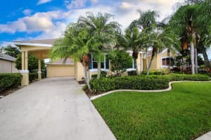 4712 Clipper Dr, Bradenton, FL 34208, Sold 08/31/17