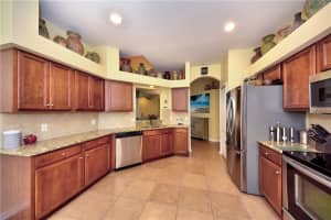 8222 Canterbury Lake Blvd, Tampa, FL 33619, Sold 10/31/17