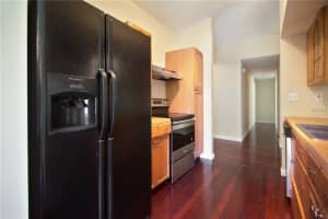 1201 Hawley Ct, Valrico, FL 33594, Sold 11/02/17
