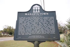 213 Roosevelt Ave, Masaryktown, FL 34604, Sold 12/15/17