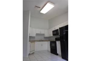 4610 N Country Hills Ct, Plant City, FL 33566, Sold 03/14/18