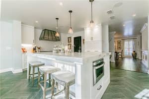 4904 Lyford Cay Rd, Tampa, FL 33629, Sold 06/15/18