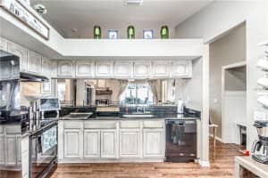 4602 N Country Hills Ct, Plant City, FL 33566, Sold 02/07/18