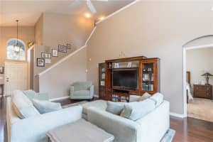 4617 Whispering Park Ln, Tampa, FL 33614, Sold 04/18/18
