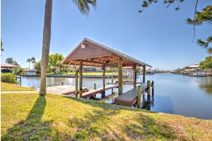 714 Eagle Ln, Apollo Beach, FL 33572, Sold 04/27/18