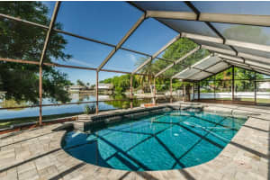 6702 Harbor View Way, Tampa, FL 33615, Sold 04/05/18