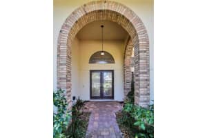620 Royal Dornock Ct, Tarpon Springs, FL 34688, Sold 06/22/18