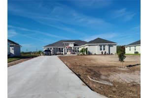 5228 Lake Venice Dr, Wimauma, FL 33598, Sold 12/22/21