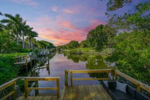 1707 CARIBBEAN DR, SARASOTA, FL 34231 Sold 11/07/22