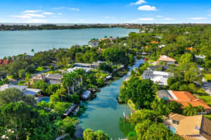 1707 CARIBBEAN DR, SARASOTA, FL 34231 Sold 11/07/22