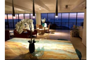 7650 Bayshore Dr, Treasure Island, FL 33706, Sold 04/16/21