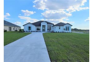 5212 Lake Venice Dr, Wimauma, FL 33598, Sold 05/13/22