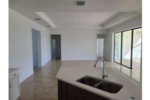 5212 Lake Venice Dr, Wimauma, FL 33598, Sold 05/13/22