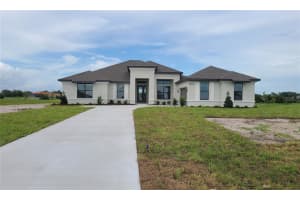 3406 Lake Cortona Way, Wimauma, FL 33598, Sold 06/10/22